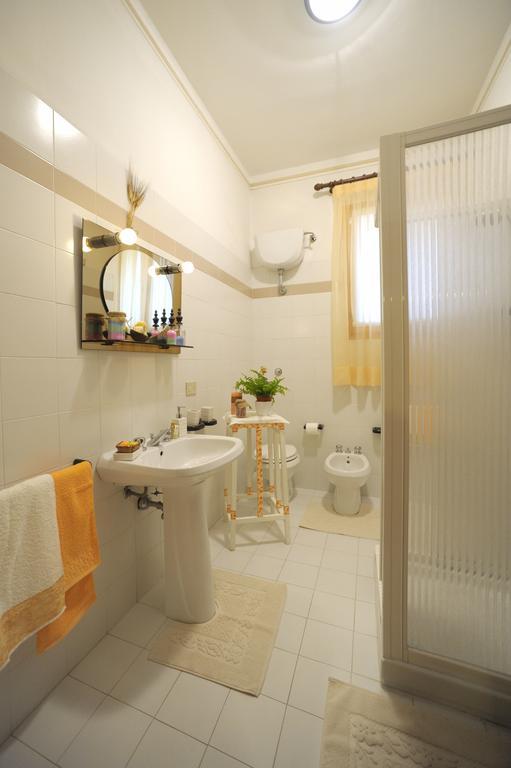 Agriturismo Podere Poggio Ai Cieli San Gimignano Habitación foto